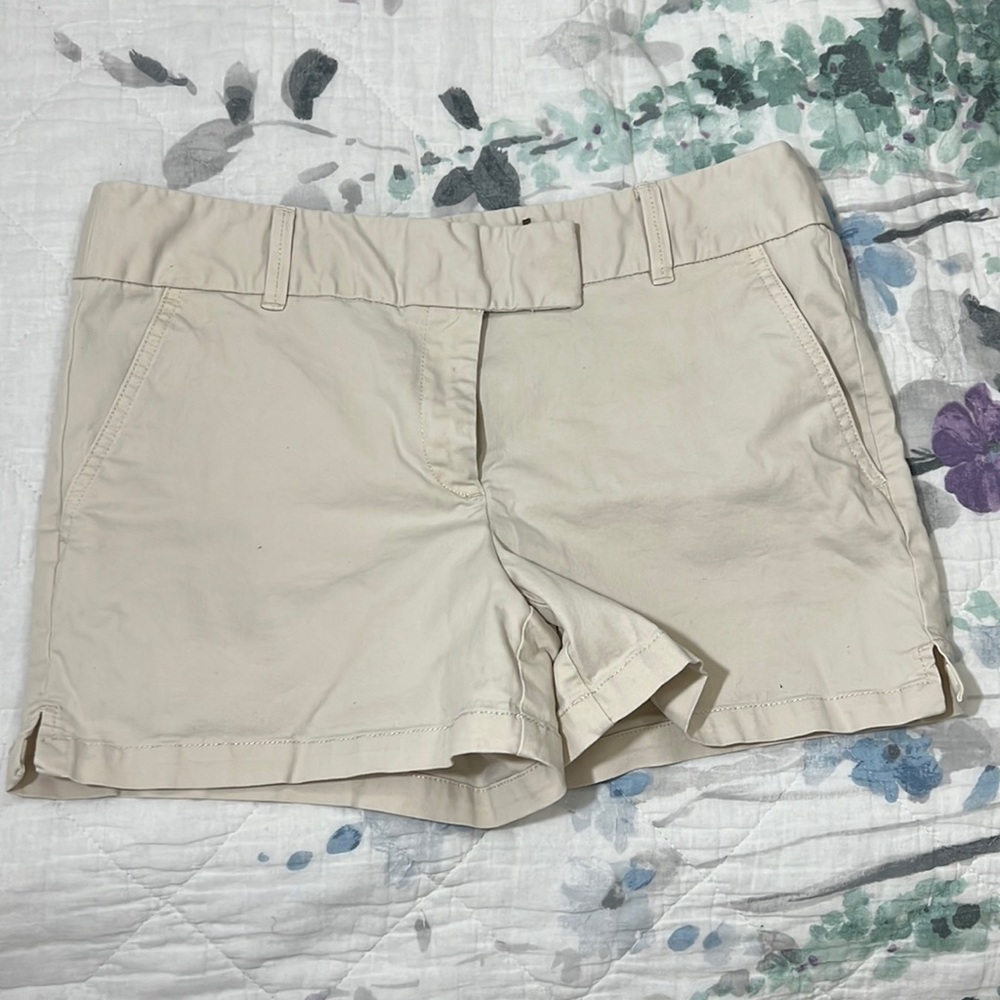 Loft khaki shorts size 8